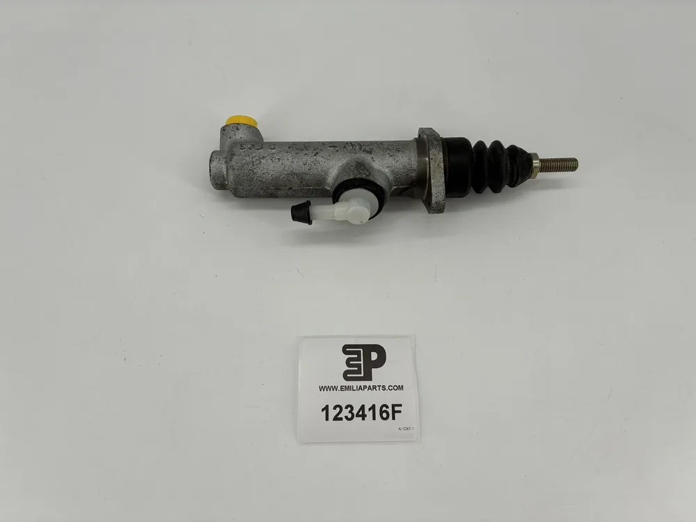 123416 FERRARI CLUTCH MASTER CYLINDER remplacé par 175211