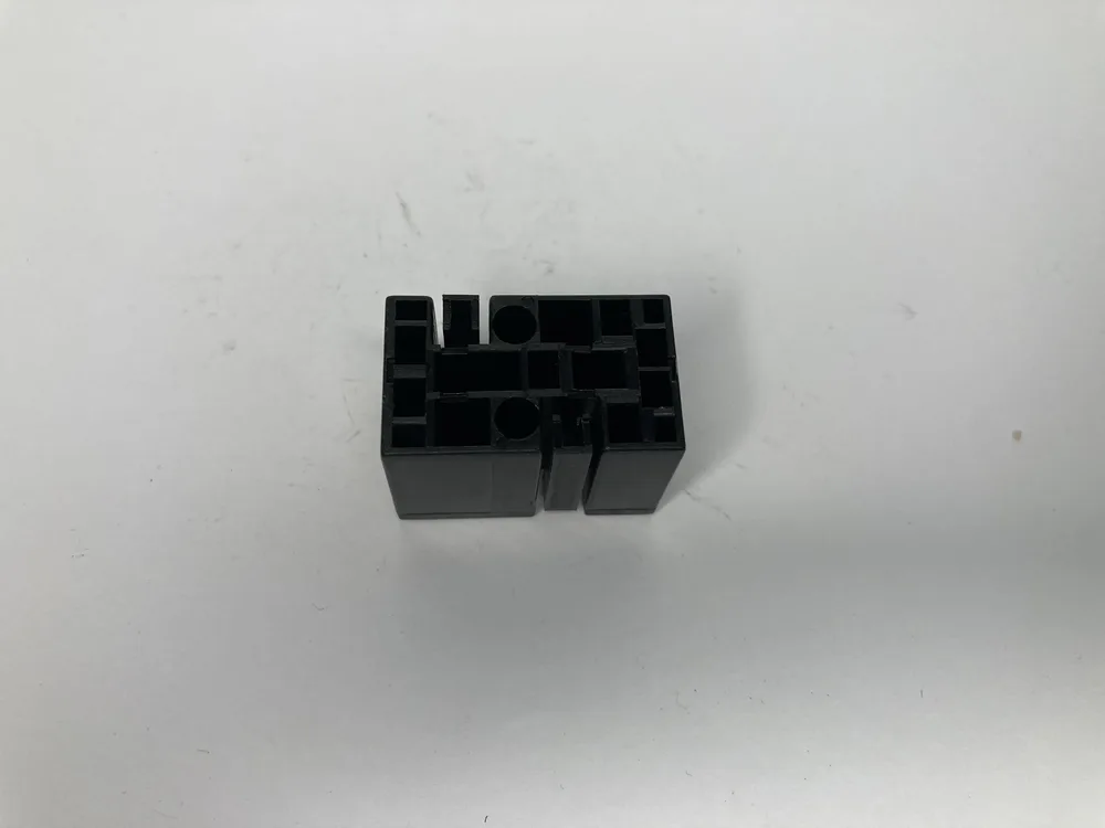132384 FERRARI CONNECTEUR
