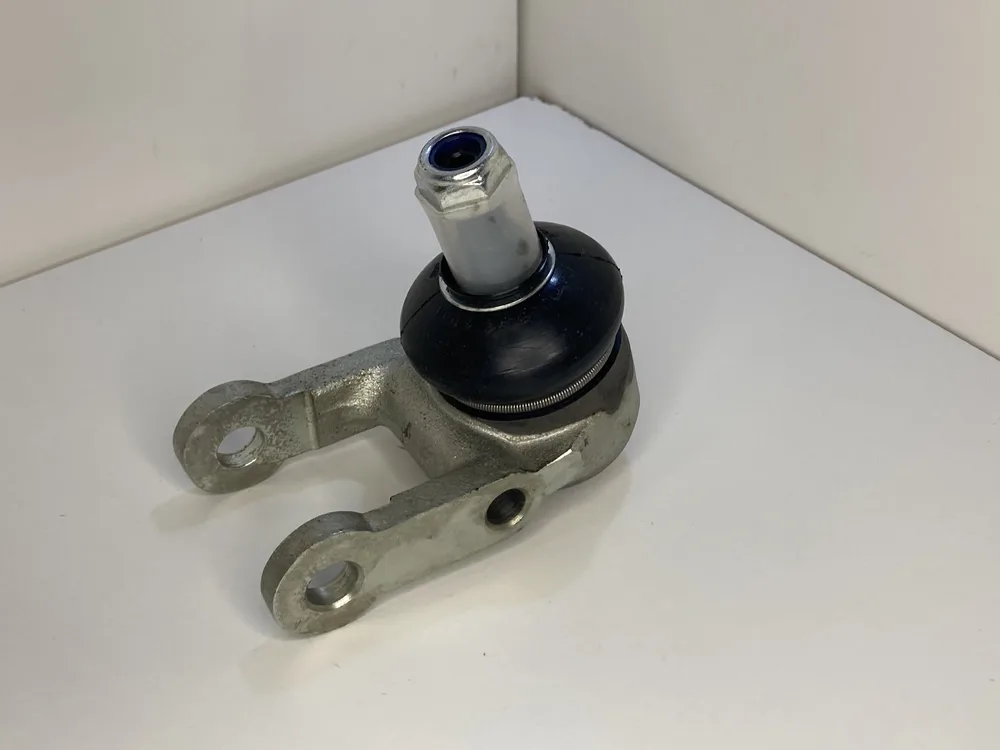133944 FERRARI ROTULE DE TRIANGLE AVANT INFERIEUR 2