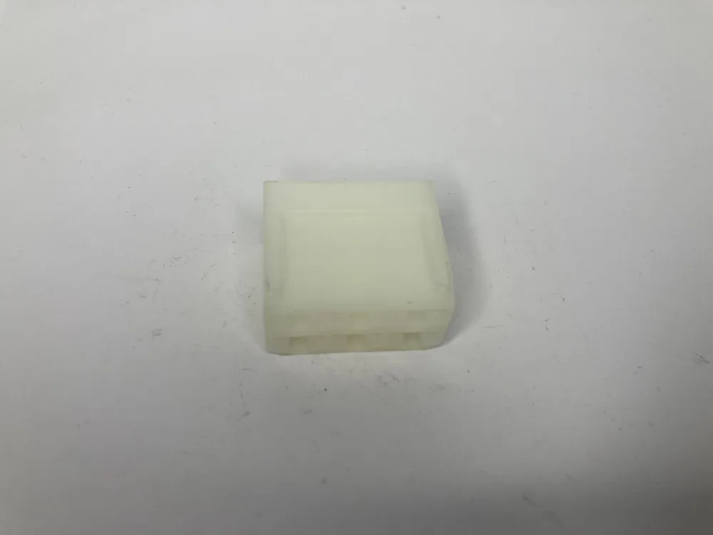 135324 FERRARI CONNECTEUR 3