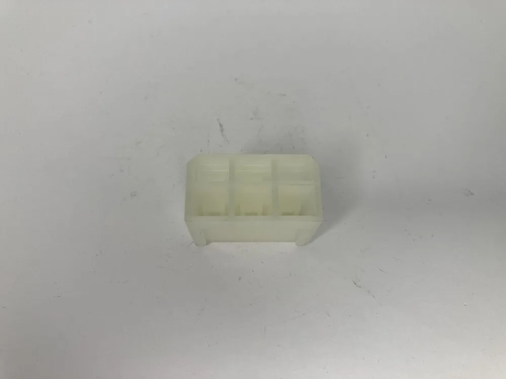 135324 FERRARI CONNECTEUR 4