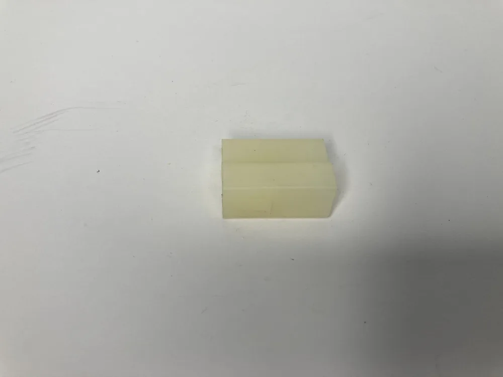 135327 FERRARI CONNECTEUR 2