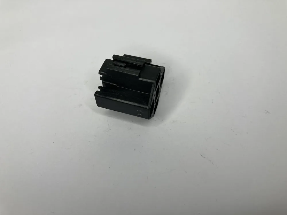 135363 FERRARI CONNECTEUR 5