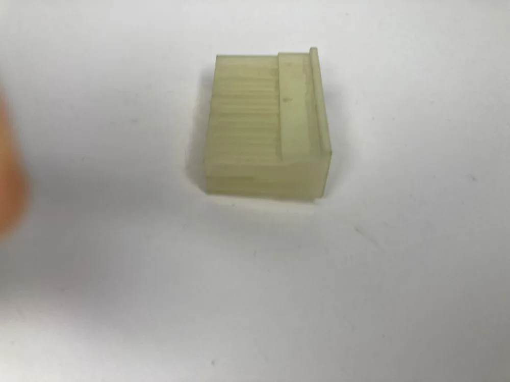 135397 FERRARI CONNECTEUR 2