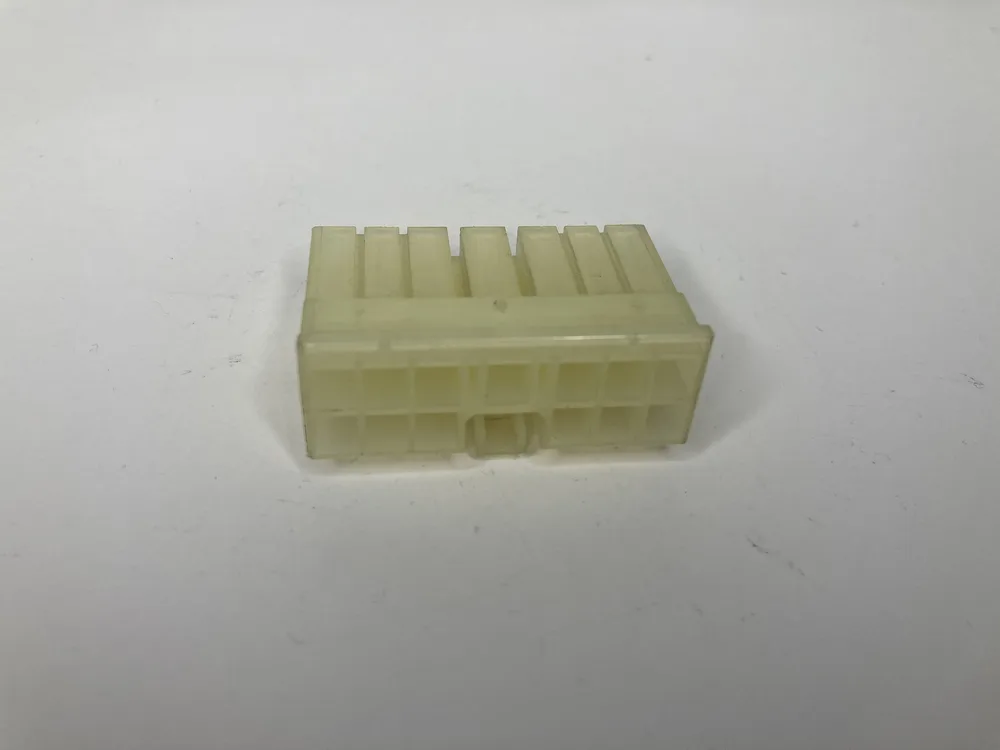 135397 FERRARI CONNECTEUR 3