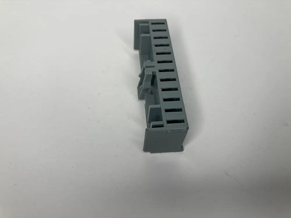 142672 FERRARI CONNECTEUR 3