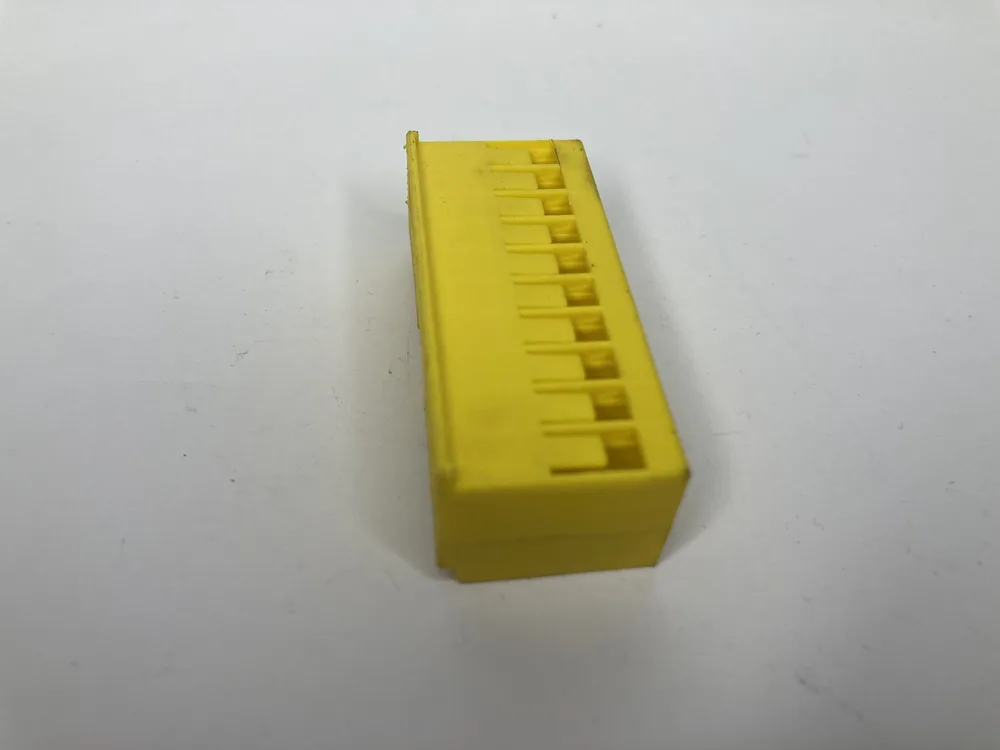 142675 FERRARI CONNECTEUR 4