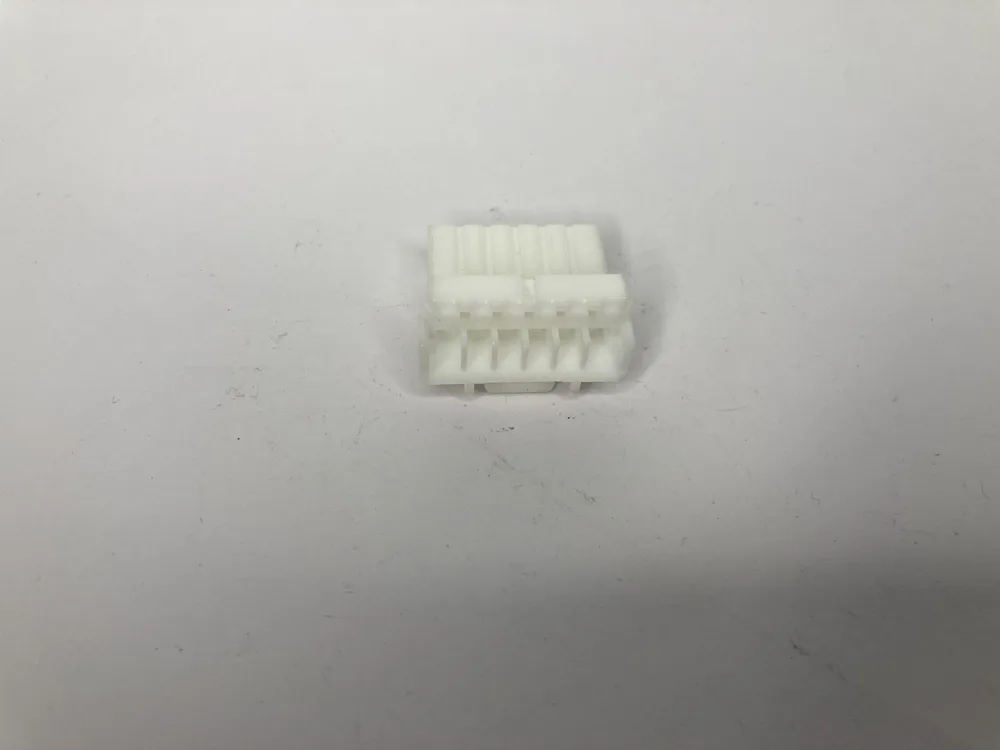 146055 FERRARI CONNECTEUR 2