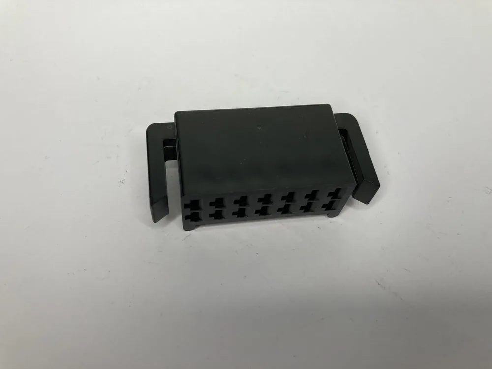 146069 FERRARI CONNECTEUR 3