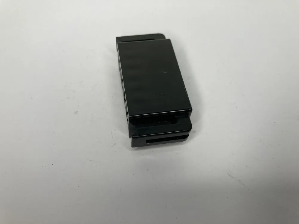 146069 FERRARI CONNECTEUR 4