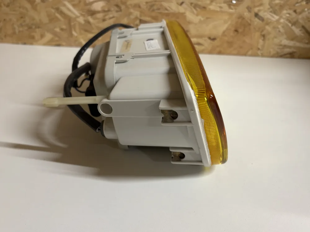 152658 FERRARI LH FRONT LIGHT 6