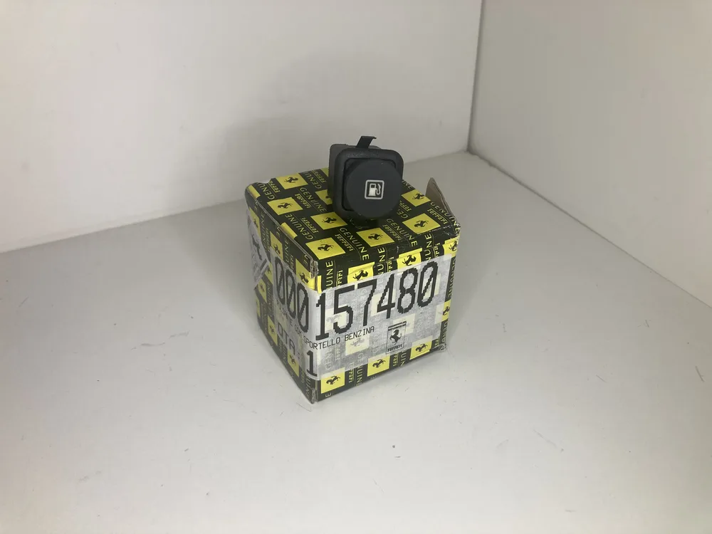157480 FERRARI BOUTON D'OUVERTURE DE TRAPPE A CARBURANT