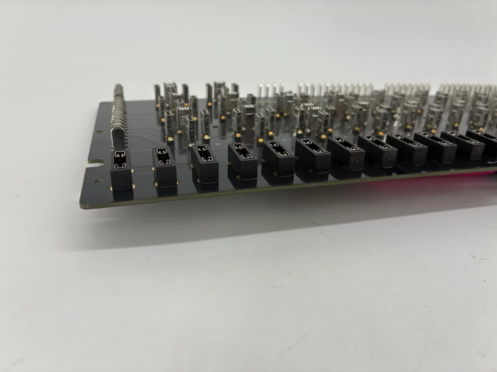 164673FP CIRCUIT IMPRIME SEUL POUR BOITE A FUSIBLE FERRARI 550 7