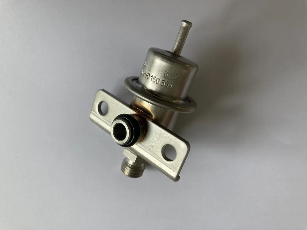 167321 FERRARI REGULATEUR DE PRESSION CARBURANT - NEUF OLD STOCK
