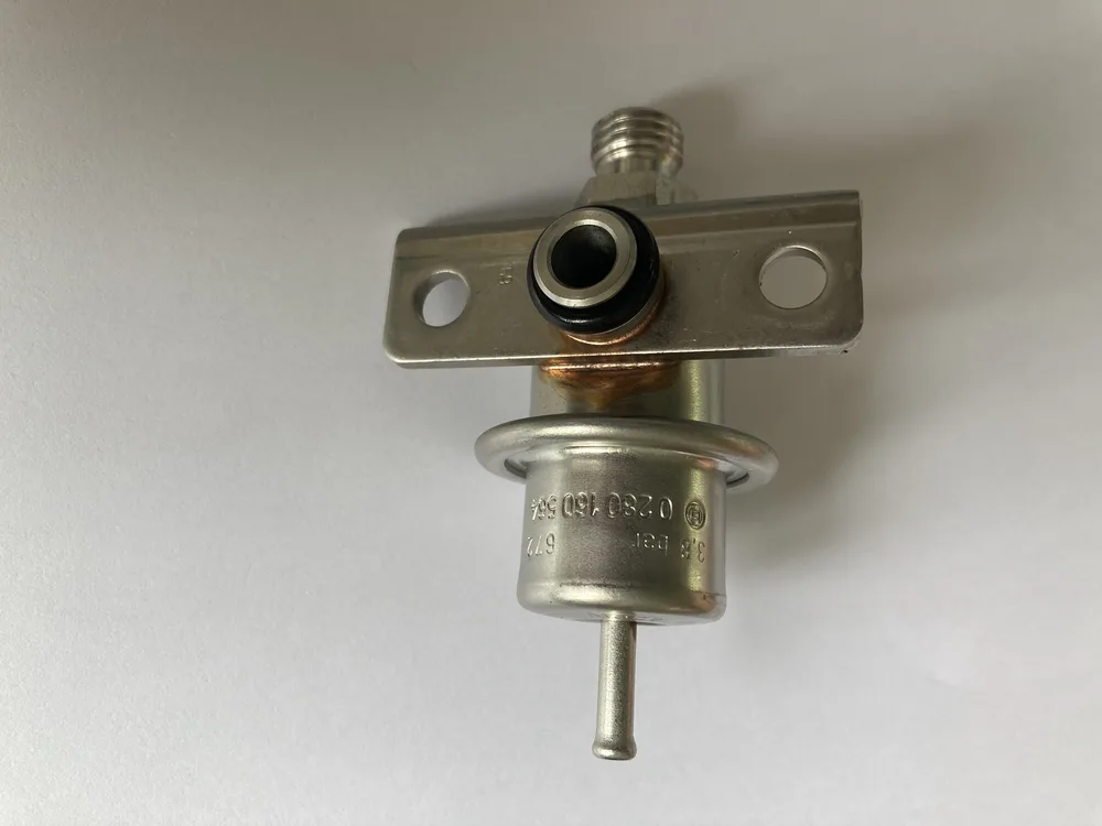 167321 FERRARI REGULATEUR DE PRESSION CARBURANT - NEUF OLD STOCK 2