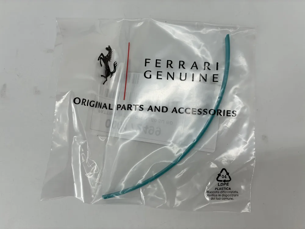 177784 FERRARI KIT BUTEE EMBRAYAGEContient : but 18