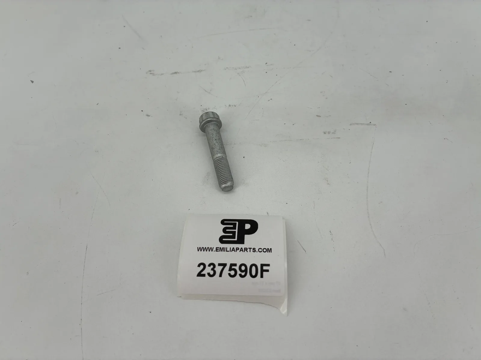 237590 FERRARI VIS - M10 X 1,25 X 50 4