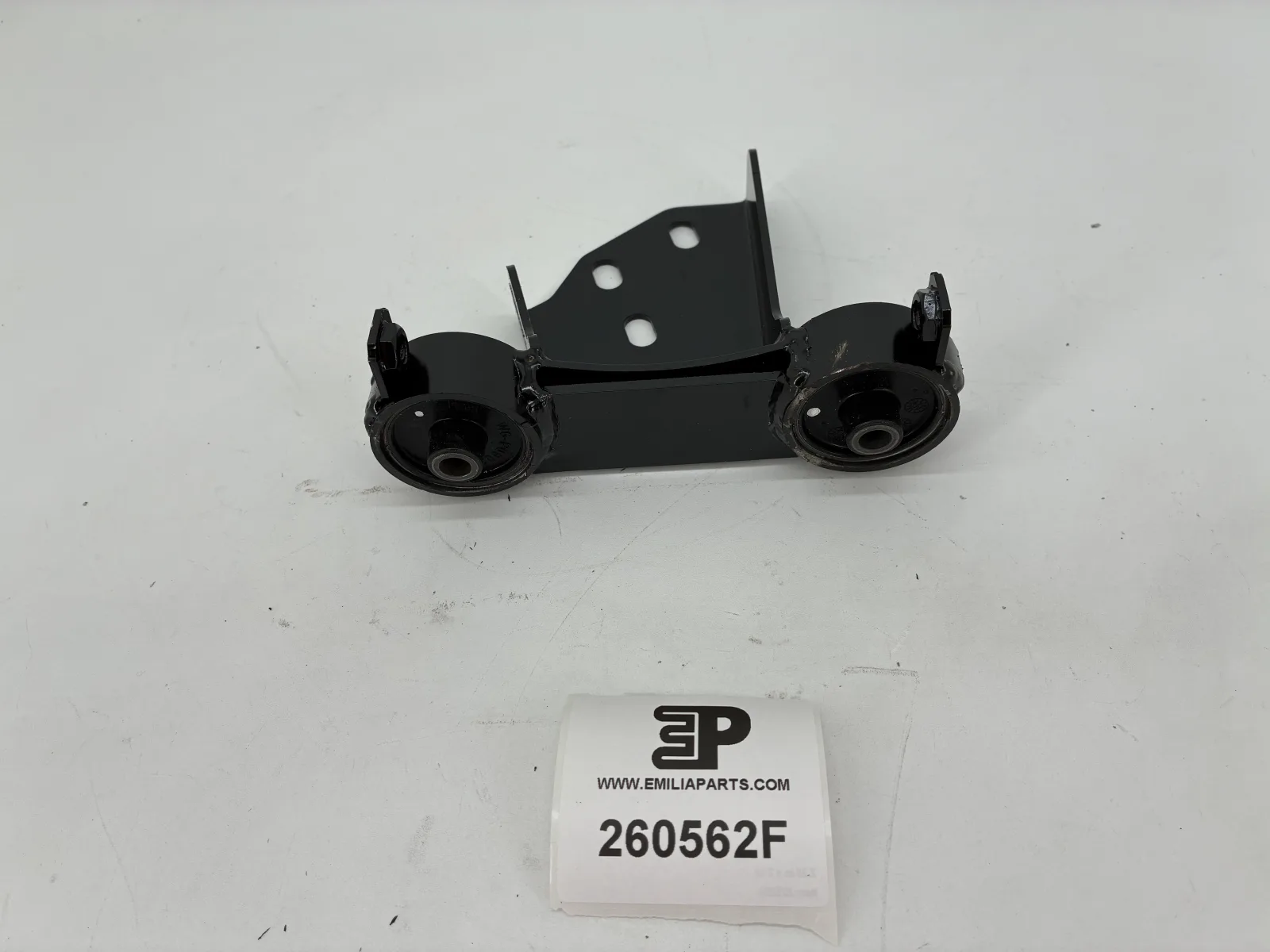 260562 FERRARI STAFFA SX CPL DI TAMPONI 4