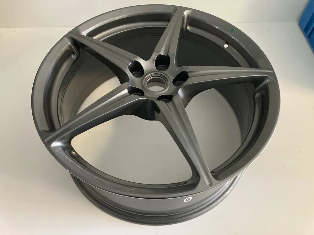 268641 FERRARI JANTE DE ROUE AVANT 20 - Forg