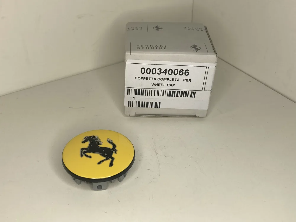 340066 FERRARI BADGE DE ROUE - JAUNE