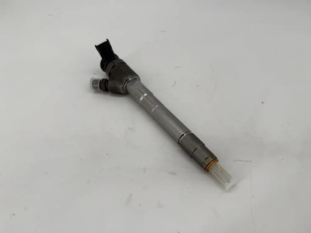 46328232 MASERATI INJECTEUR COMPLET 3