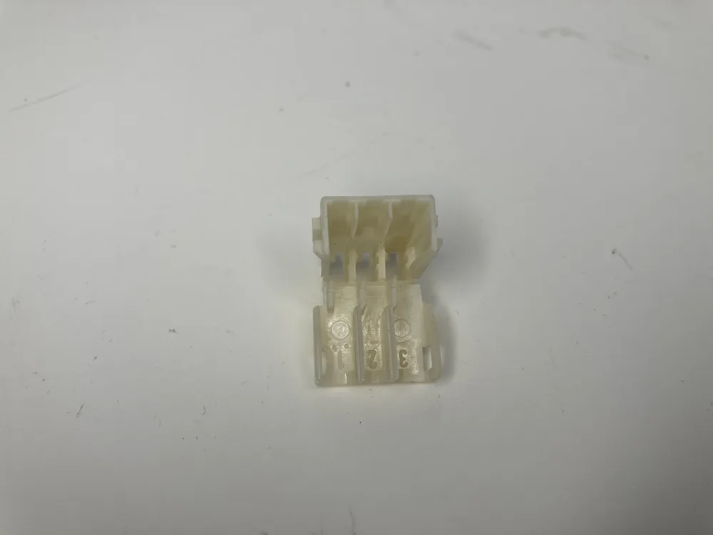 61329000 FERRARI CONNECTEUR 2