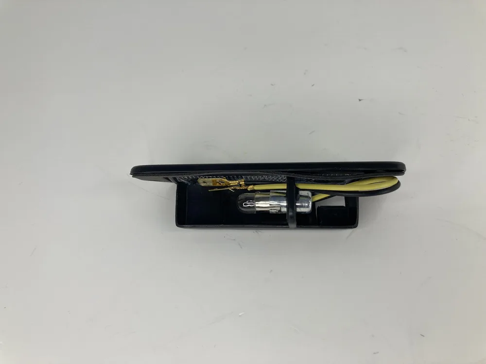 61646900 FERRARI ECLAIREUR DE PLAQUE 3