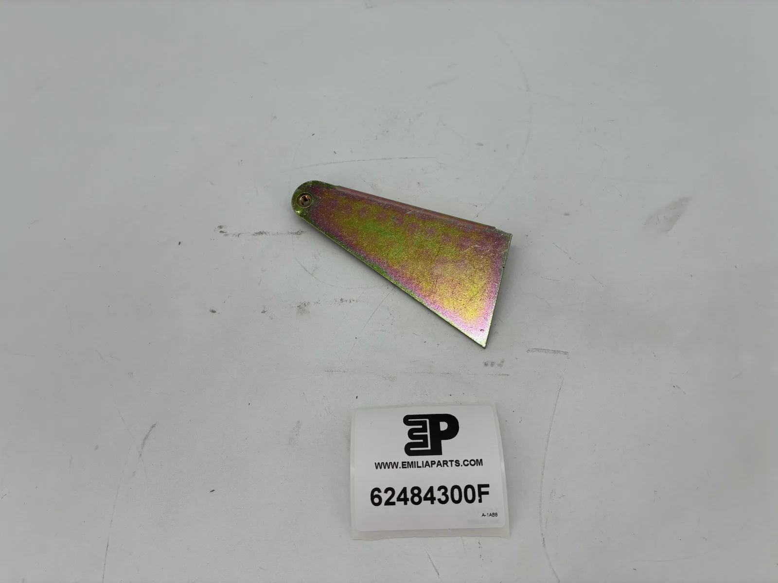 62484300 FERRARI BRACKET 2