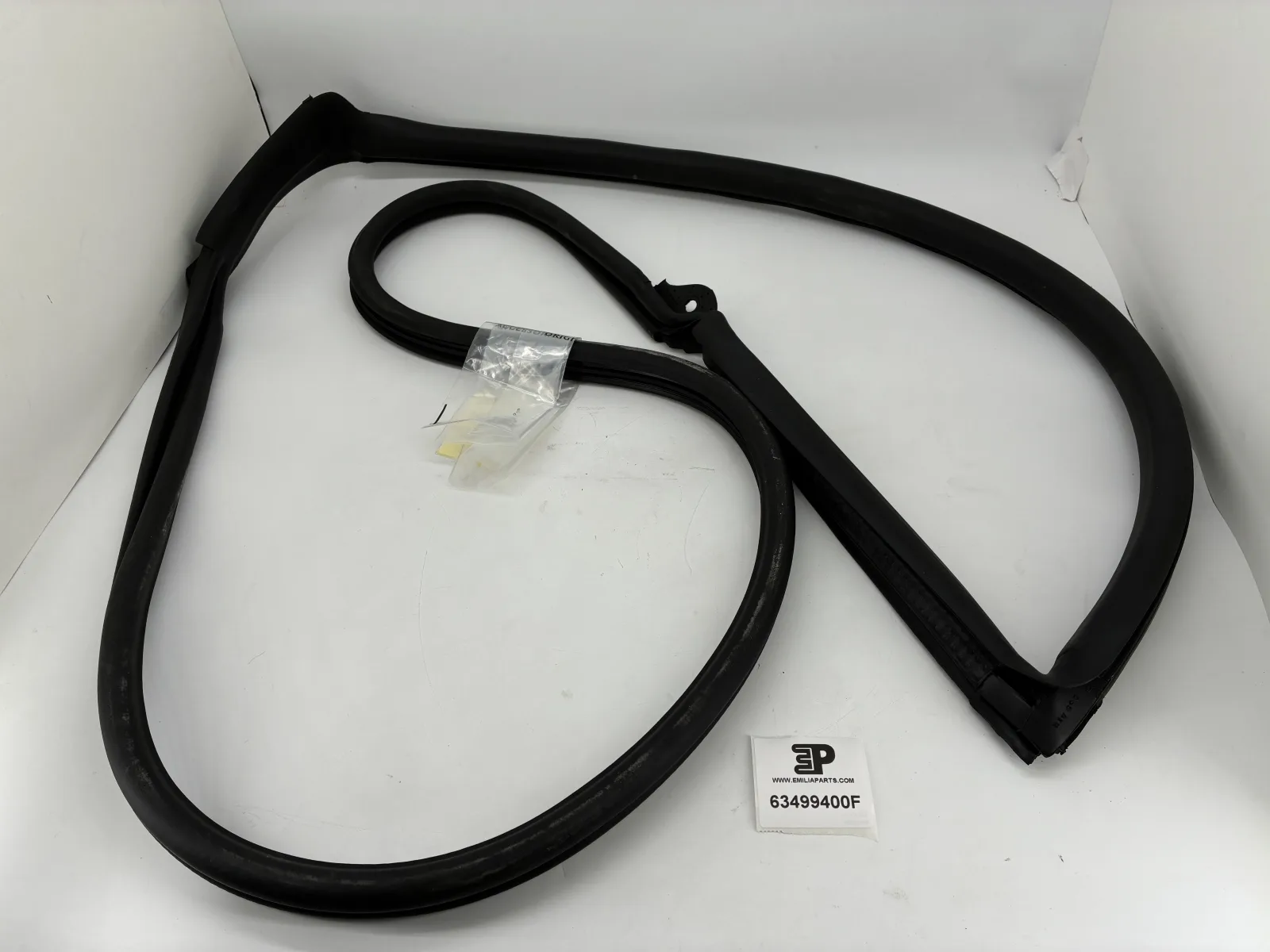 63499400 FERRARI GASKET FOR R.H.DOOR OPENING