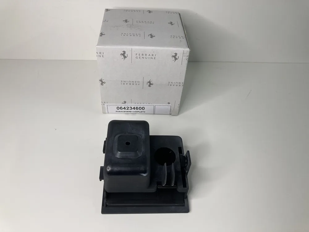 64234600 FERRARI POSACENERE COMPLETO 3