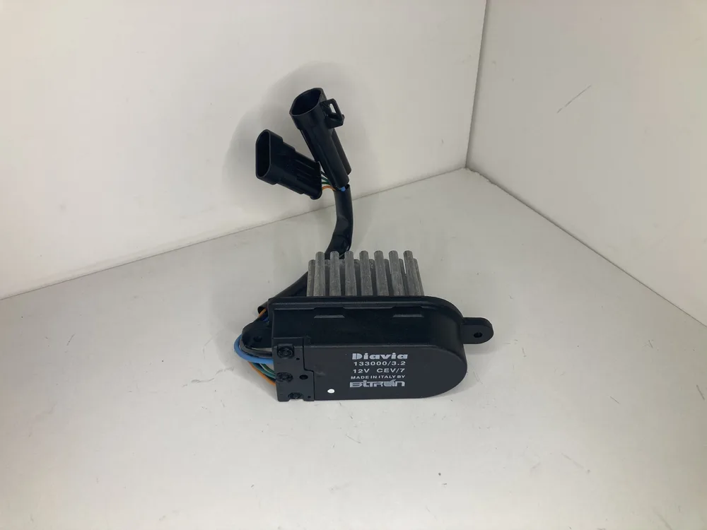 64280200 FERRARI RÉGULATEUR VENTILATION ADAPTABLE - A CHANGE LA PRISE