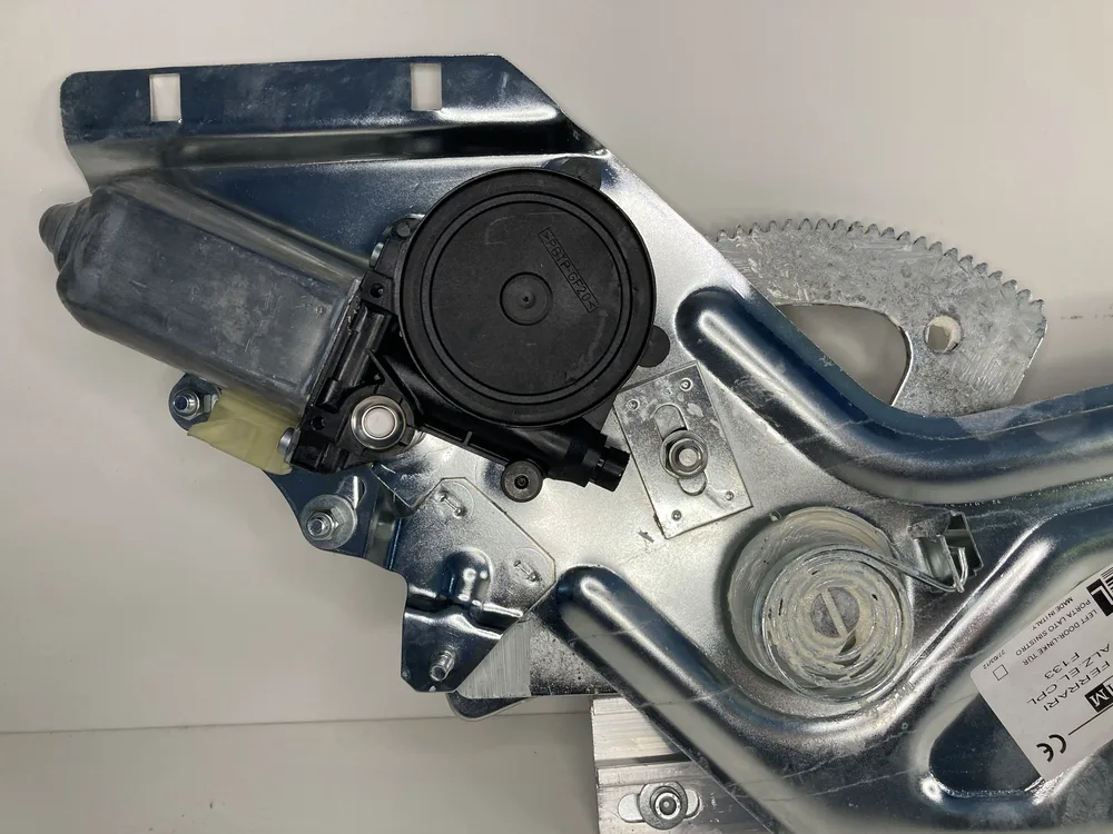 64742900 FERRARI CPL. LH GLASS LIFT 2