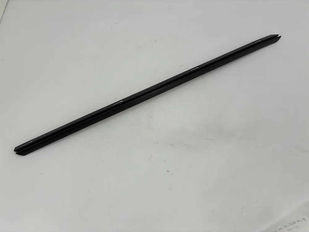 65791100 FERRARI MOULURE D. COMPLETE 2