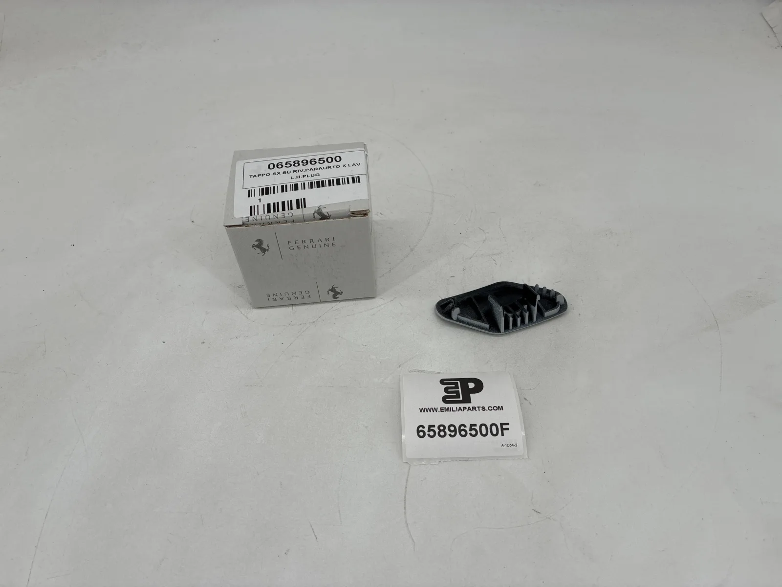 65896500 FERRARI TAPPO SX SU RIV.PARAURTO X 2