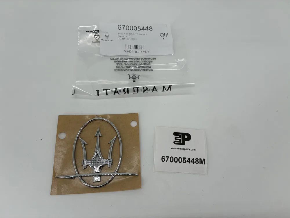 670005448 MASERATI LOGO SUR L