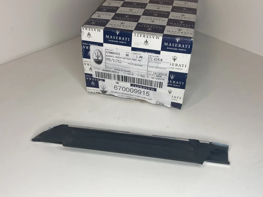 670009915 MASERATI JOINT RACLE-VITRE DESSOUS DE R 2
