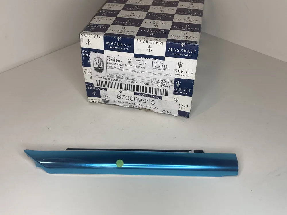 670009915 MASERATI JOINT RACLE-VITRE DESSOUS DE R 3