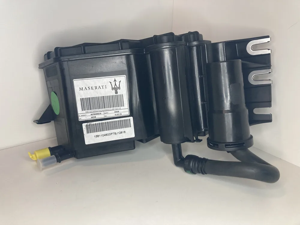 670036927 MASERATI FILTRE A VAPEUR ***REMPLACE PAR 670102642 ***