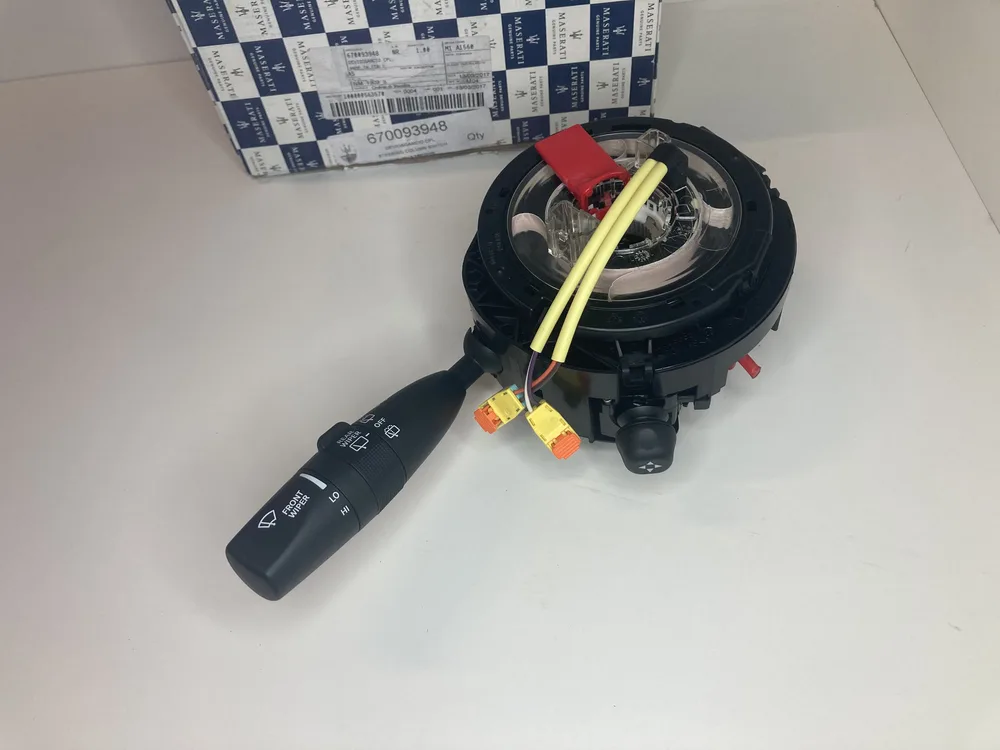 670093948 MASERATI STEERING COLUMN SWITCH 4