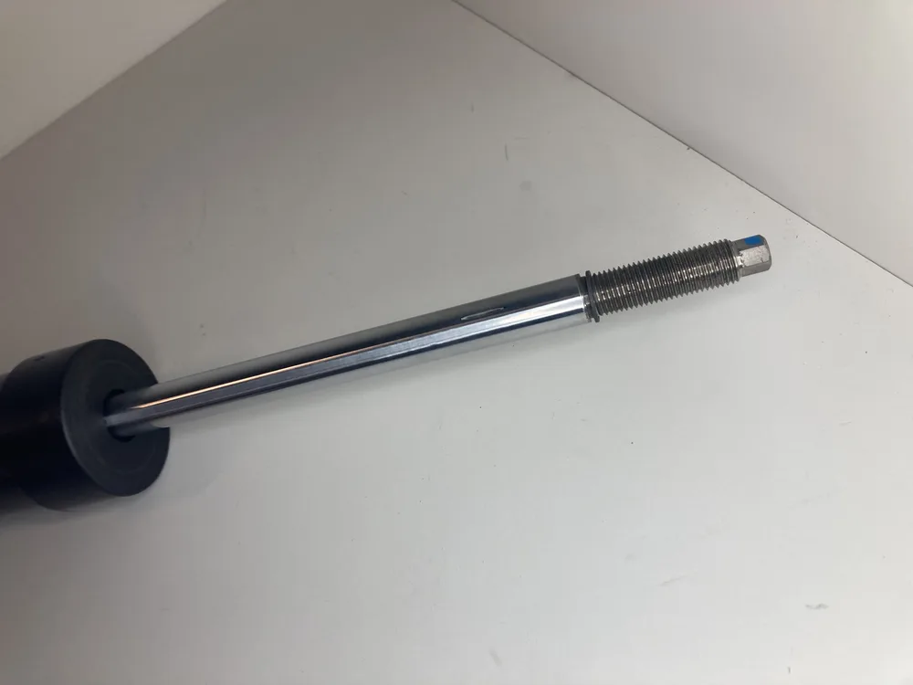 670102914 MASERATI REAR SHOCK ABSORBER M157 RW 3