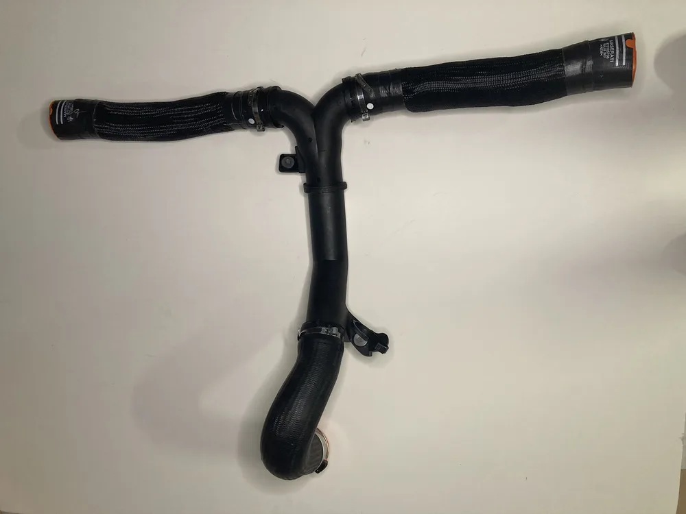 670105708 MASERATI INTAKE AIR SLEEVE 2