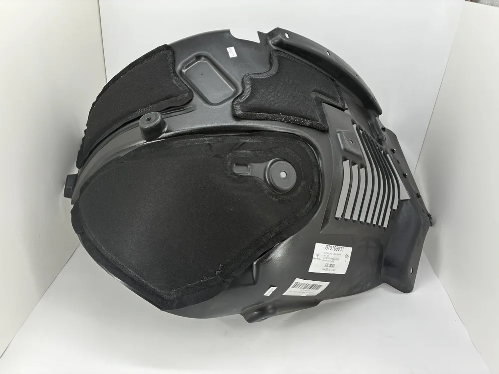670105933 MASERATI LH FRONT WHEELHOUSE GUARD (