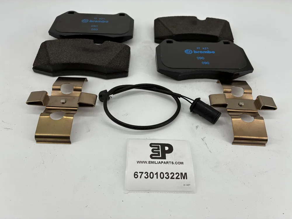 673010322 MASERATI KIT PLAQUETTE FREIN AVANT HP1000 ***remplace 380201039M* 2