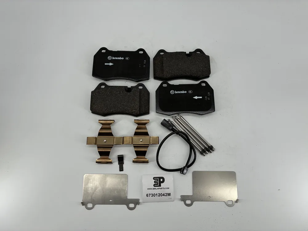 673012042 MASERATI KIT PLAQUETTE FREIN AV ***REMPLACE 216226 ET 673010321***