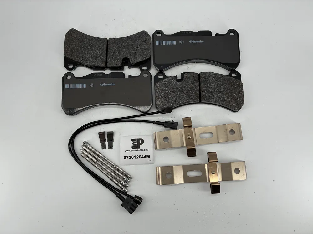673012044 MASERATI KIT PLAQUETTE DE FREIN AVANT