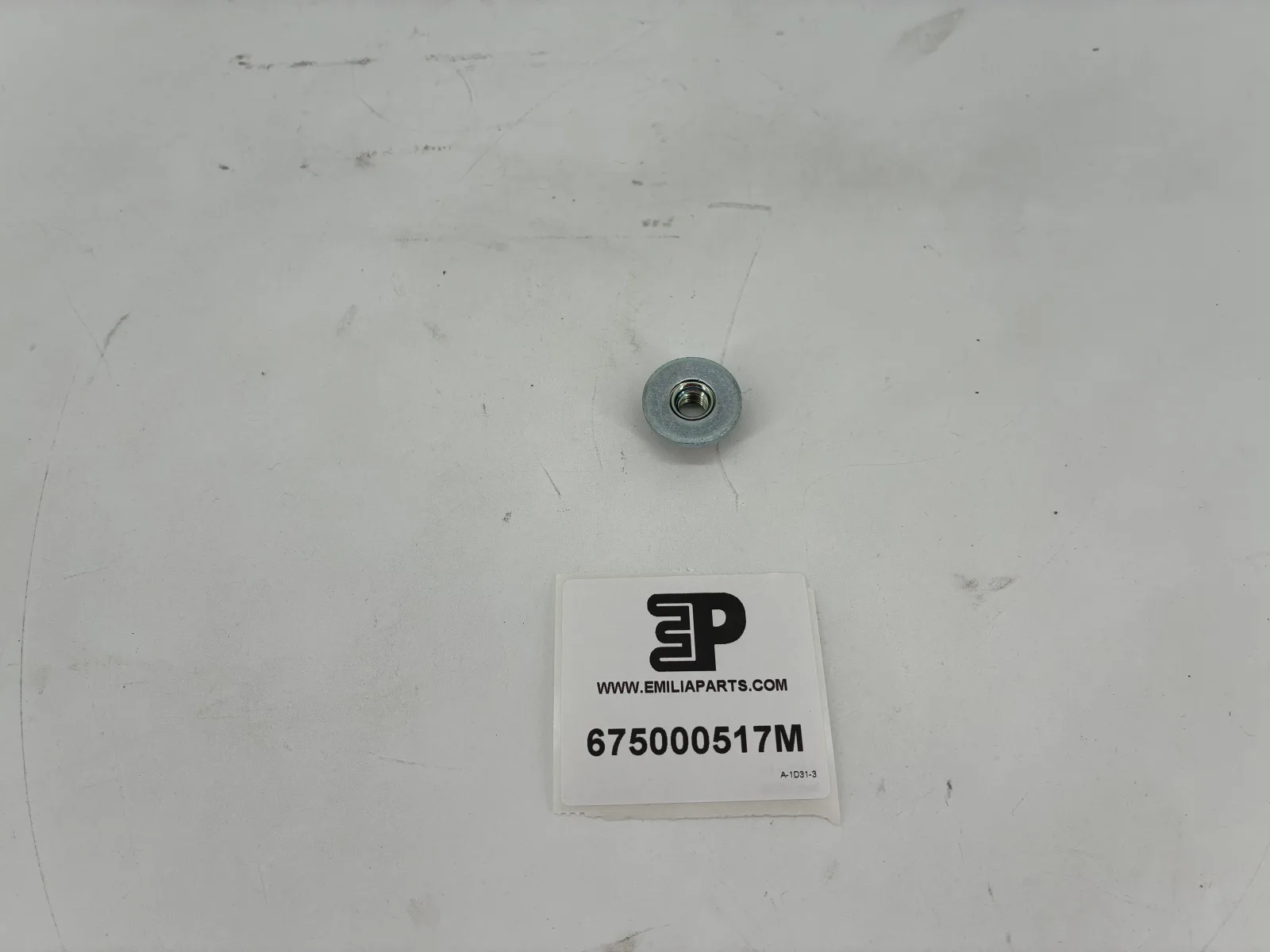 675000517 MASERATI SPECIAL NUT (M8X1.25) 2