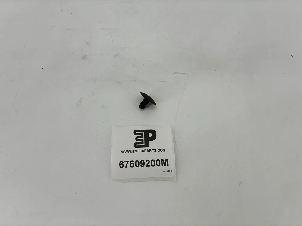 67609200 MASERATI BOTTONE DI FISS LOW-FORCE FO