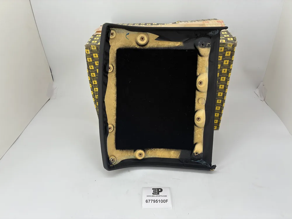 67795100 FERRARI CORPO SPORTELLO RIVESTITO C 5