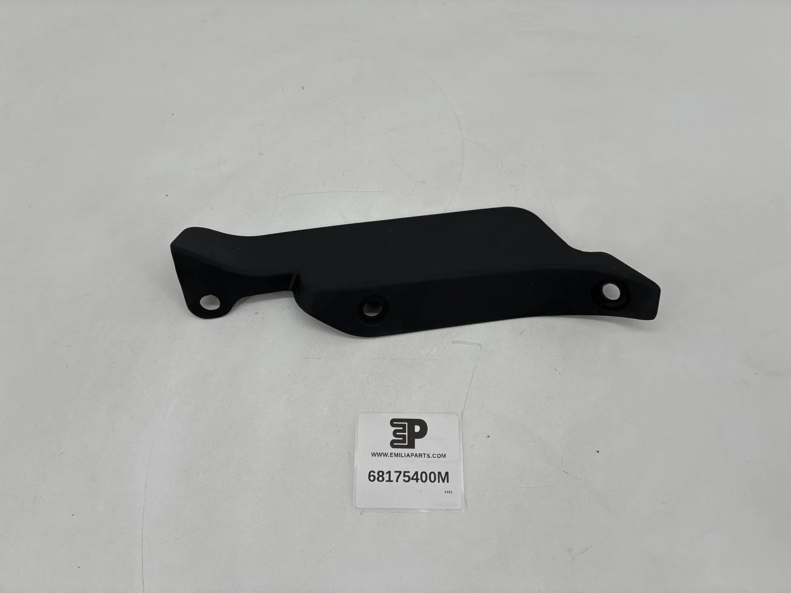 68175400 MASERATI L.H. FRONT DEFLECTOR