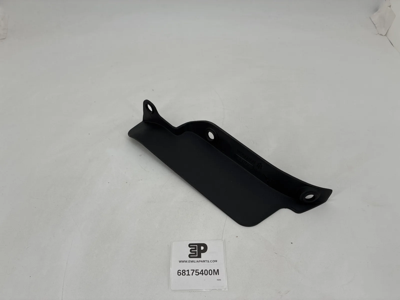 68175400 MASERATI L.H. FRONT DEFLECTOR 2